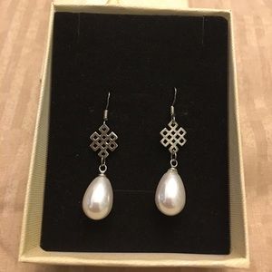 Sterling link and glass teardrop pearl pierced earrings Artisan NWOT